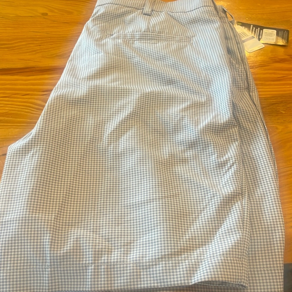 3 pairs of PGA tour size 36 grey/wht bnwt, navy, green gently warn.